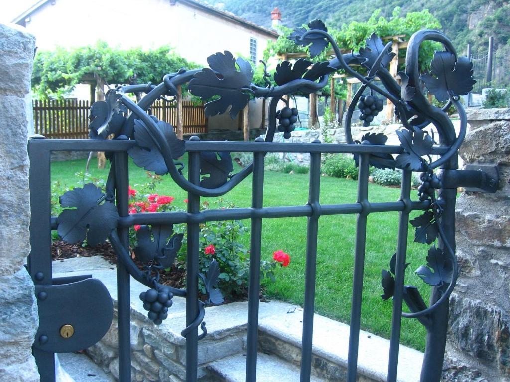 La Maison Des Vignerons Chambres D'Hotes B&B Donnaz ห้อง รูปภาพ