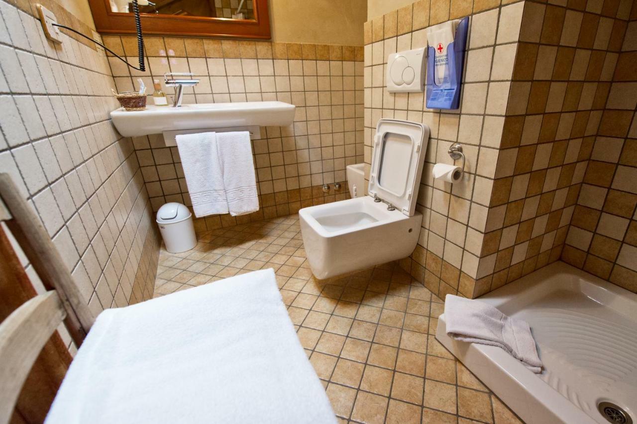 La Maison Des Vignerons Chambres D'Hotes B&B Donnaz ภายนอก รูปภาพ