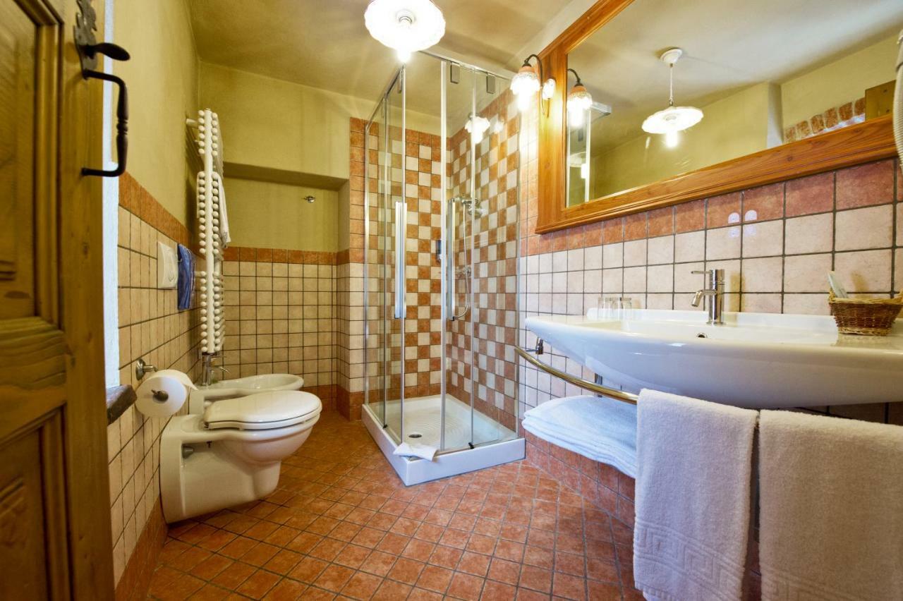 La Maison Des Vignerons Chambres D'Hotes B&B Donnaz ภายนอก รูปภาพ